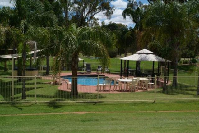 Tocumwal Golf Resort מראה חיצוני תמונה